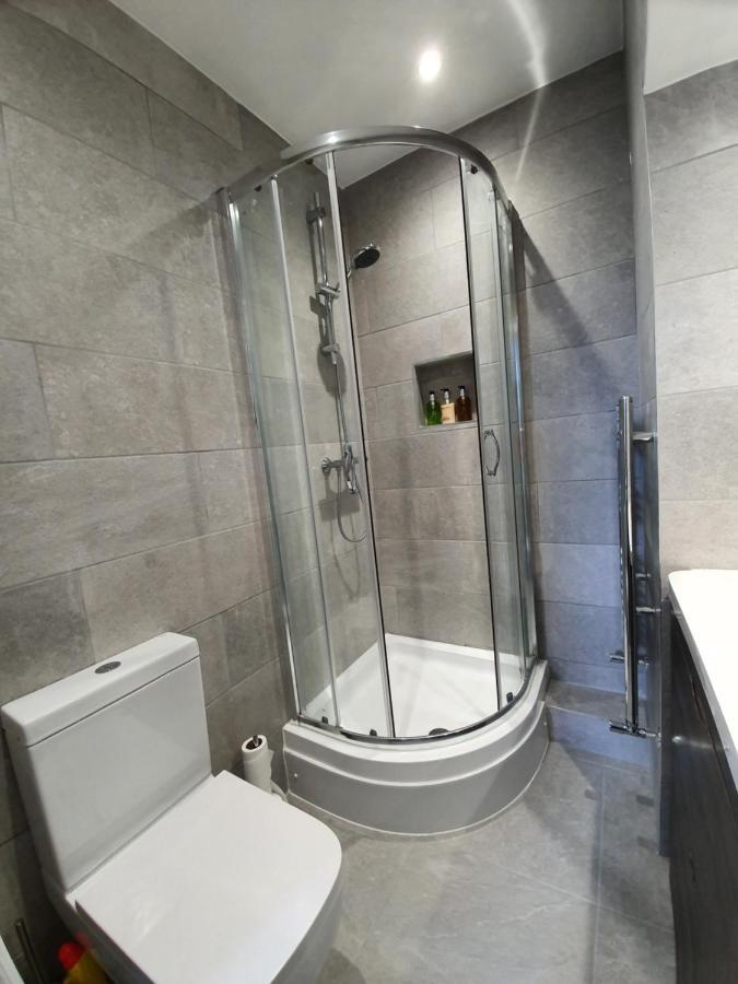 Park View Two-Bedroom Apartment Бат Екстер'єр фото