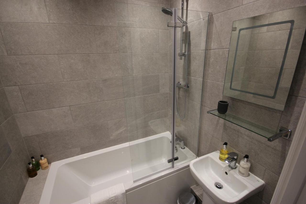 Park View Two-Bedroom Apartment Бат Екстер'єр фото