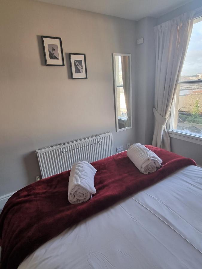 Park View Two-Bedroom Apartment Бат Екстер'єр фото